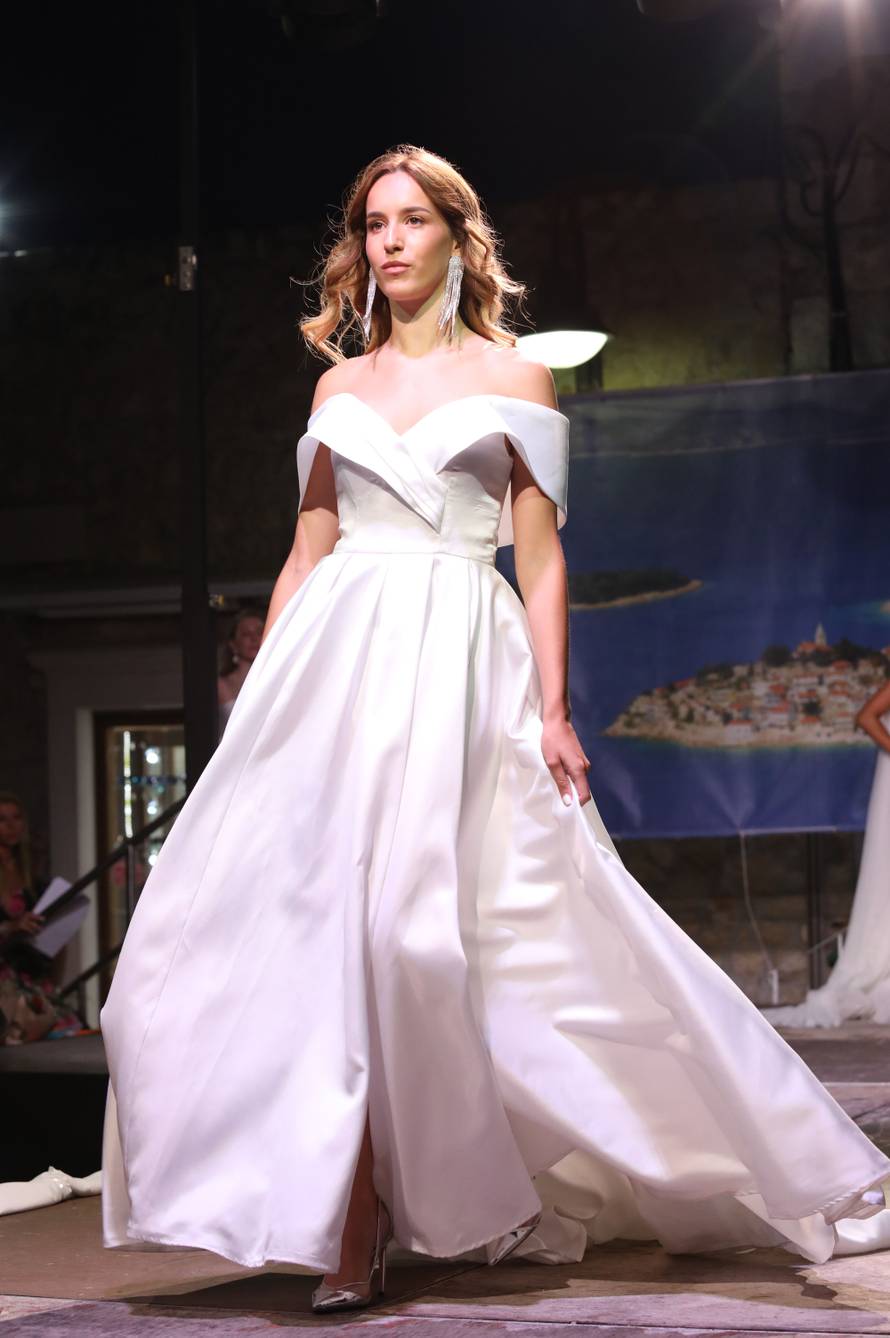 Primošten: Antea Krnić nova je miss Šibensko-kninske županije