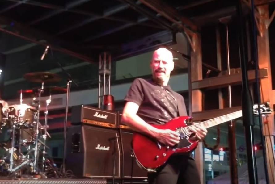 Gitarist KISS-a Bob Kulick je preminuo u 71. godini života...