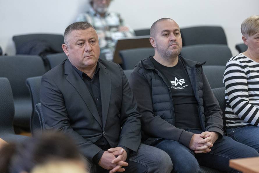 Osijek: Suđenje bivšem vukovarsko-srijemskom županu Damiru Dekaniću