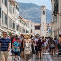 Dubrovnik nastavlja s podrškom mladima: 30.000 eura  za rješavanje stambenog pitanja