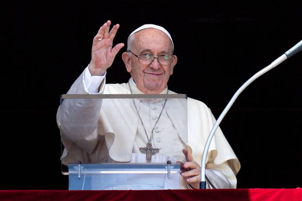 Pope Francis leads Angelus prayer