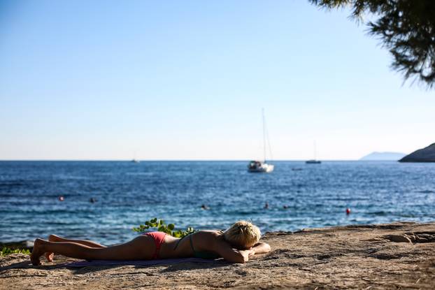 Plaža Srebrna na otoku Visu