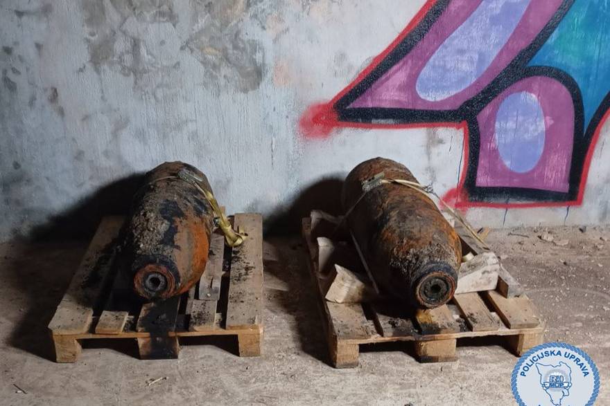 Uklonjene zrakoplovne bombe iz mora kod pulskog lukobrana
