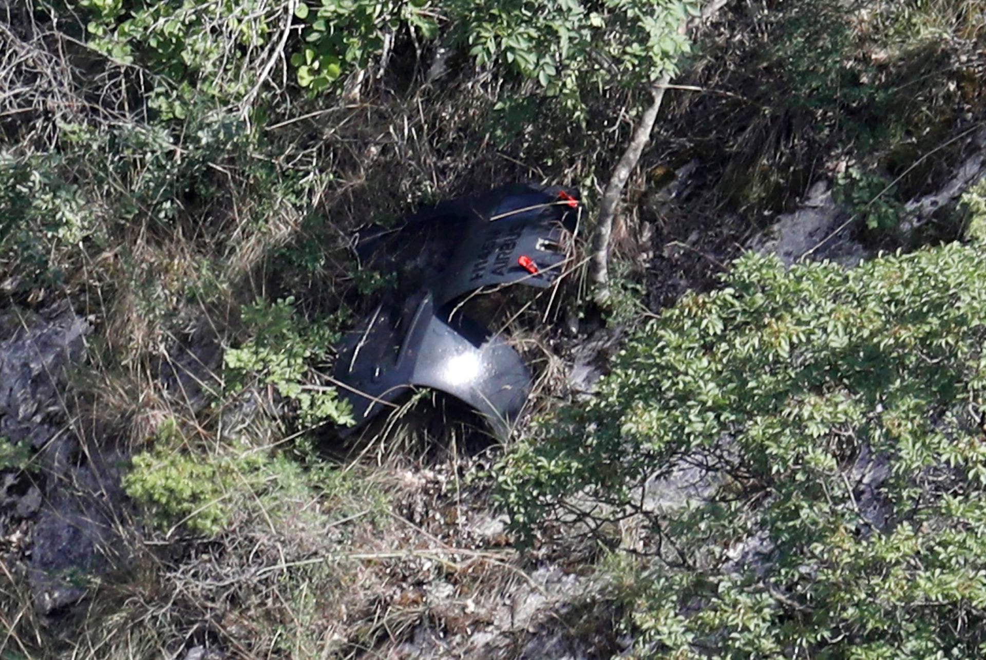 Pronađeni su ostaci mađarskog vojnog helikoptera koji se srušio na području Pakova sela