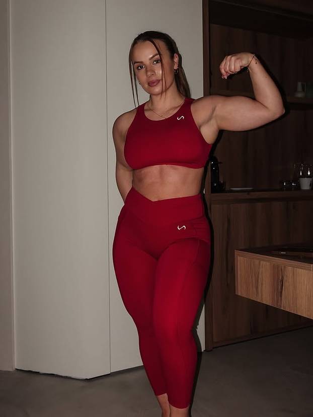 FOTO Njezini gluteusi nikog ne ostavljaju ravnodušnim: Evo kako je došla do ovakve forme