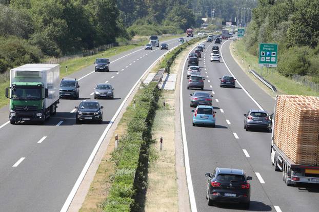 Karlovac: Gust promet na autocesti A1