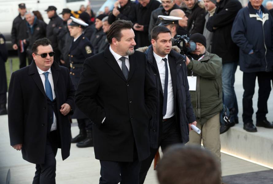 Otkrili spomenik Tuđmanu, evo tko je sve bio među uzvanicima