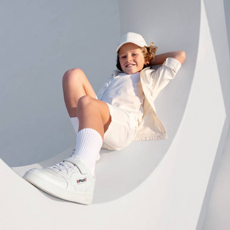 Cijela obitelj pronaći će najljepše bijele tenisice na jednom mjestu!