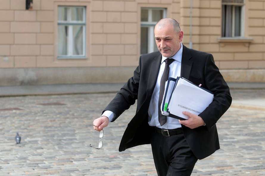 Medved: Šešelj je Srbiji veliki problem koji oni moraju riješiti