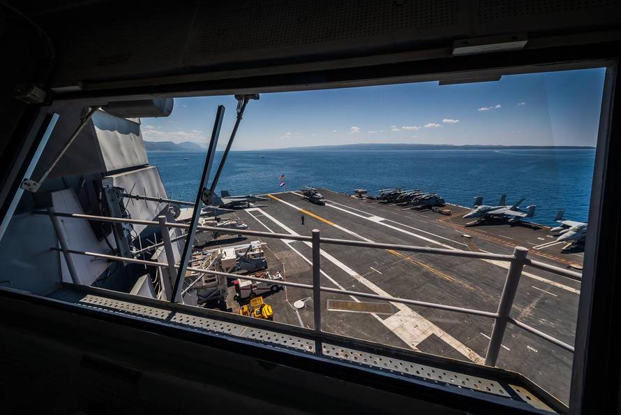 Posjetili smo američki nosač zrakoplova USS Gerald R. Ford koji je u jutarnjim satima stigao u Split