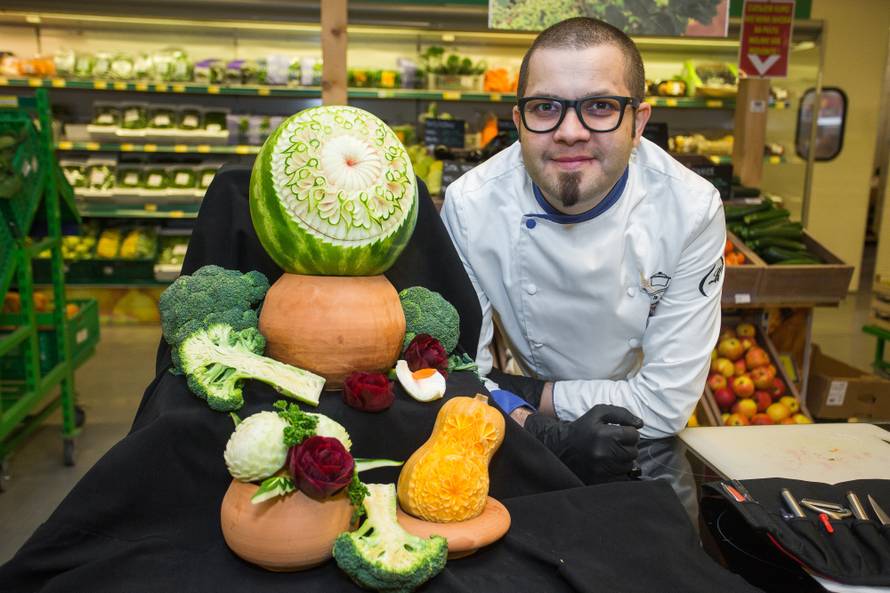 Najčudniji plodovi koje sam rezbario su brokula i avokado