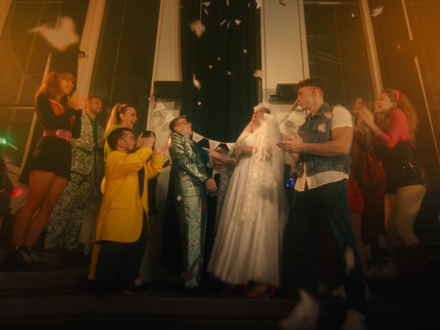 Glumac i voditelj HRT-a snimio prvu pjesmu: 'Zadnjih godina me samo pitaju kad ću se ženiti'