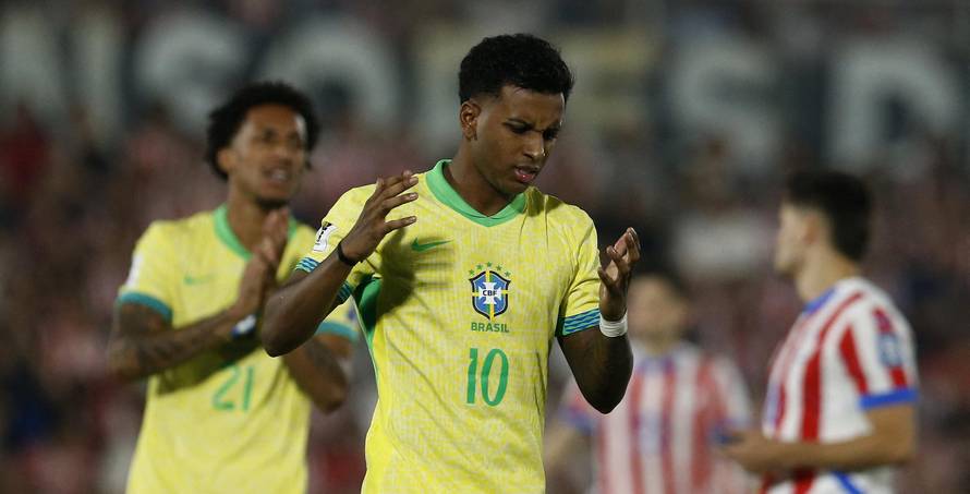 World Cup - South American Qualifiers - Paraguay v Brazil