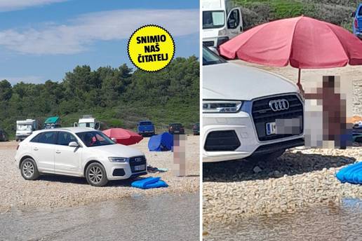 Prvi red u moru: Bahati turisti u Biogradu parkirali su na plažu. Kupači su ih molili da se maknu