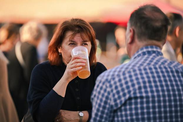 Zagreb: Špica plac na Trešnjevačkoj tržnici
