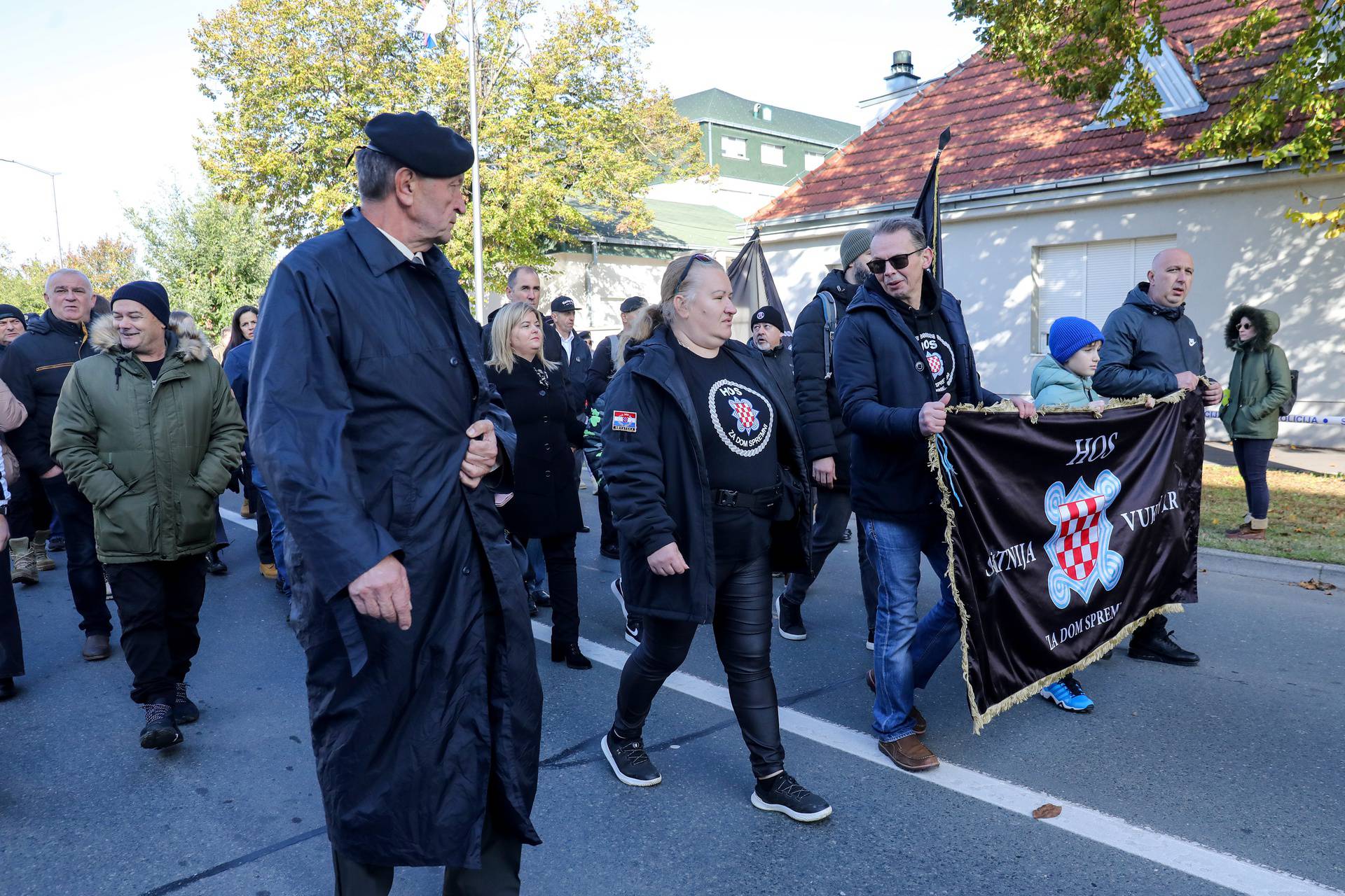 Krenula tužna Kolona sjećanja u Vukovaru 