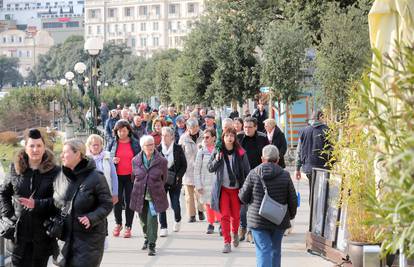 Turisti hrle i zimi: Dalmacija je zbog sunca hit i usred siječnja