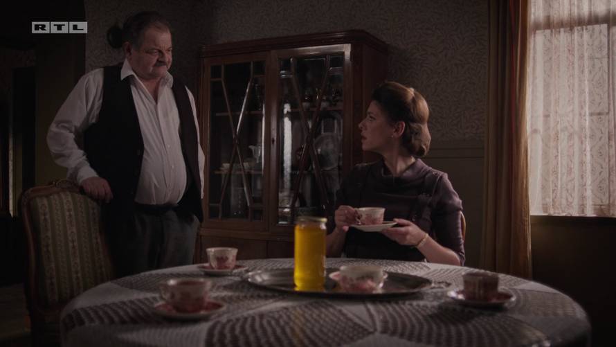 Evo što će večeras biti u seriji 'Divlje pčele': Sadija razotkrila Katu pred Mirjanom i Terezom?