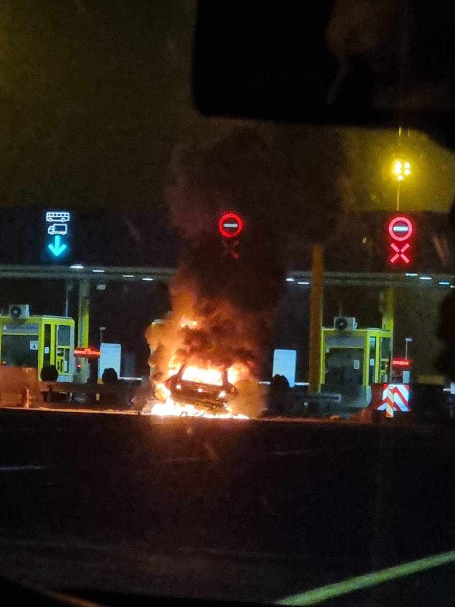 VIDEO Uznemirujuće: Zabio se u naplatne kod Sv. Helene  i umro