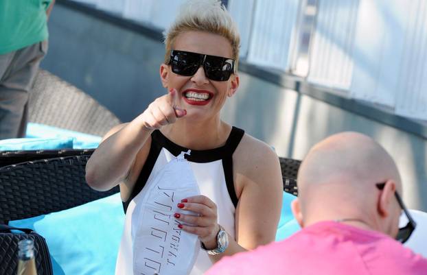 Vodice: Colonia i Ivana Banfi? predstavili spotove na CMC festivalu
