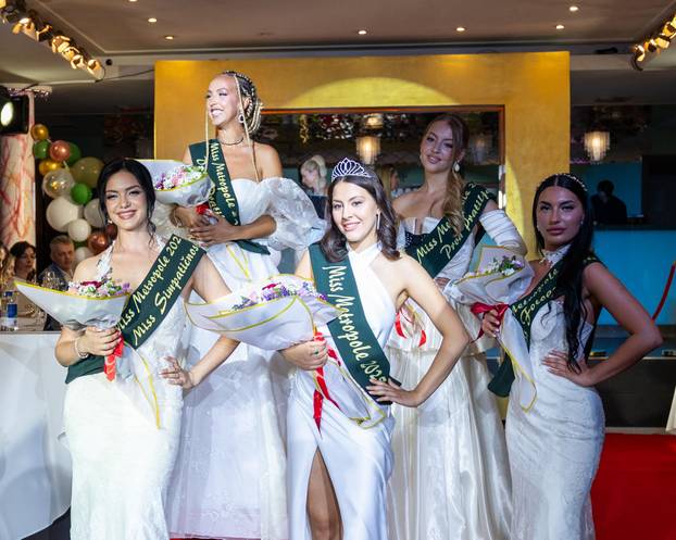 FOTO Ma, ovo se ne viđa često! Pogledajte kako je izgledao izbor za Miss Metropole...