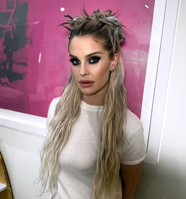 FOTO Kći slavnog rokera često je mijenjala izgled, priznaje da je zbog operacije izgubila 40 kila