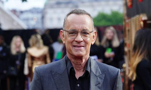 Tom Hanks upozorio na prevaru, počeo je kružiti video na kojem je on: 'Ja nemam ništa s tim...'