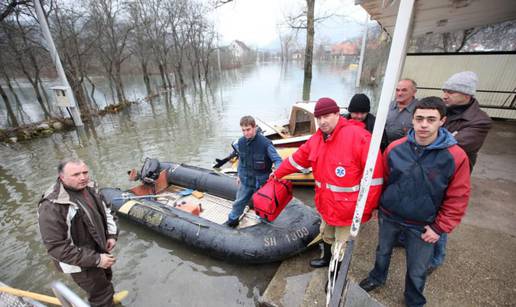 Una i Neretva su u opadanju, a vodostaj u Kosinju stagnira