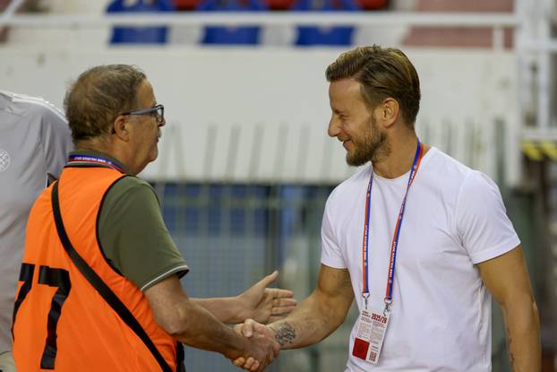 Split: Zagrijavanje igrača uoči susreta Hajduka i Dinamo Cityja u trećem pretkolu za ulazak u Konferencijsku ligu