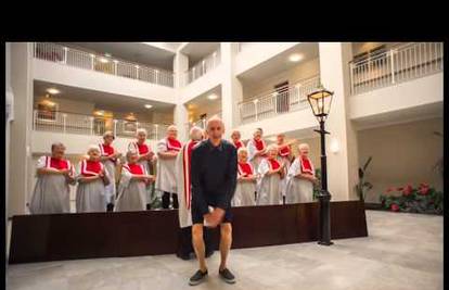 Bake i djedovi od 80 godina zaplesali na 'Happy'