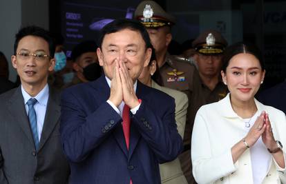 Odbjegli tajlandski bivši premijer vratio se nakon godina provedenih u inozemstvu