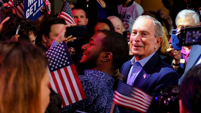 Bloomberg napušta utrku za predsjednika, podržao Bidena