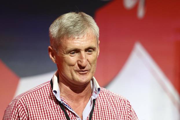 Split: Robert Jarni i Marco Matterazzi predstavili su pehar za naslov svjetskog nogometnog prvaka