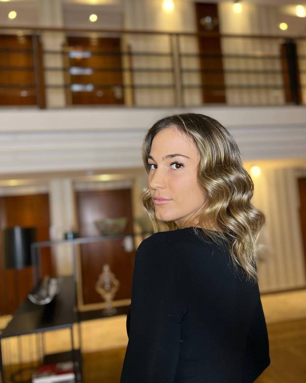 FOTO Zadarska tenisačica i bivši košarkaš Cibone objavili zaruke