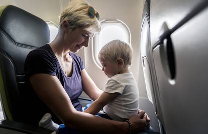 Novozelandska aviokompanija omogućuje spavanje s djecom