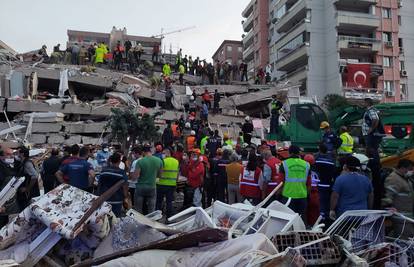 Potresna svjedočanstva ljudi iz Izmira za 24sata: 'Oko nas su vrištali i trčali, krv mi se sledila'