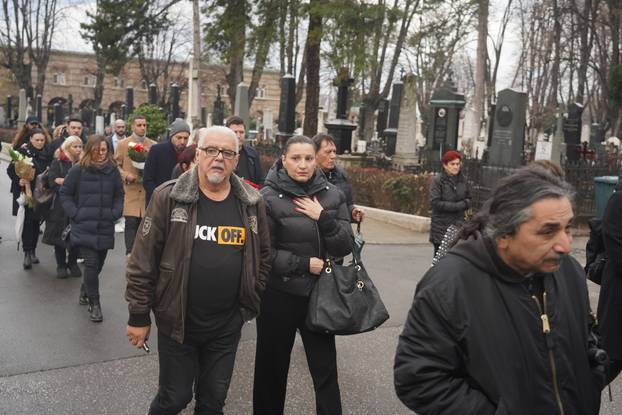 Beograd: Sahranjen Milan Laća Radulović, sin Marine Tucaković