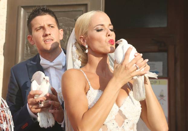 Šibenik: Košarkašica Antonija Mišura nakon deset godina veze udala se za Marka Sandri?a