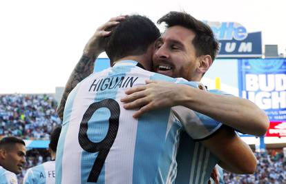 Gonzalo Higuain je opet stao na put Messijevoj besmrtnosti