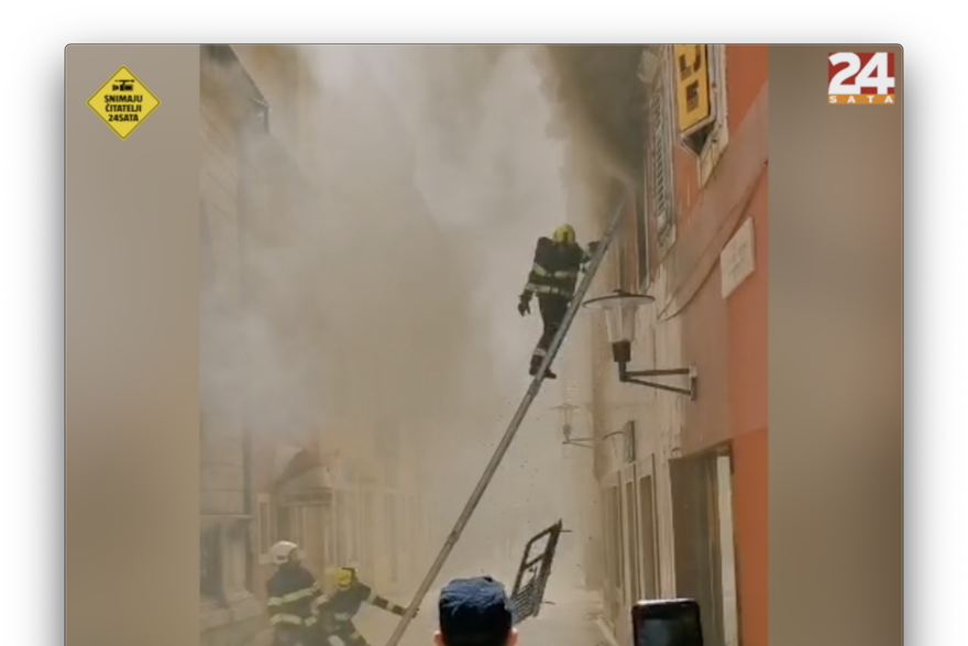 Vatrogasci izbacuju zapaljeni namještaj Zadar