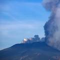 Erumpirala Etna, zbog pepela zatvoren aerodrom u Cataniji