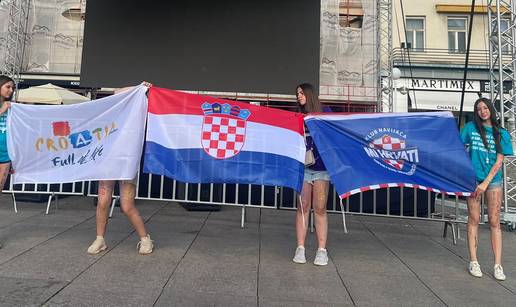Spektakl u Dallasu: Teksa&scaron;ke jaha&ccaron;ice nosit &cacute;e na&scaron;e zastave