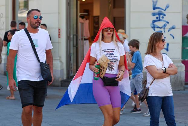 Zagreb: Obožavatelji se okupljaju u gradu uoči Thompsonovg koncerta