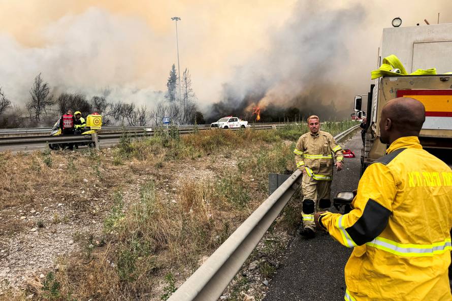Wildfires due to extreme heat and winds broke out in central Israel
