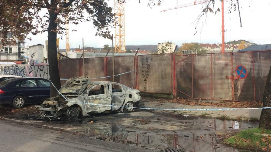 Požari po cijelom Zagrebu: Na pet lokacija gorjelo osam vozila