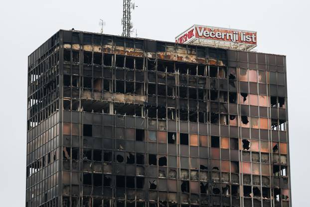 Zagreb: Vjesnikov neboder tjedan nakon požara, očevid je u tijeku