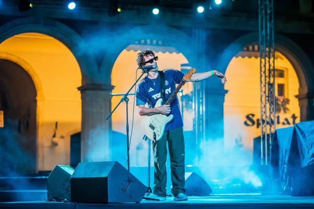 Splitski festival, prva večer, Tommy Tito