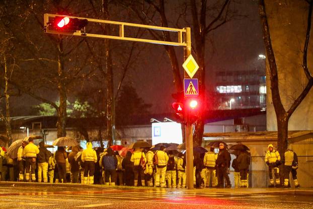 Zagreb: Polusatni  prosvjed radnika Čistoće