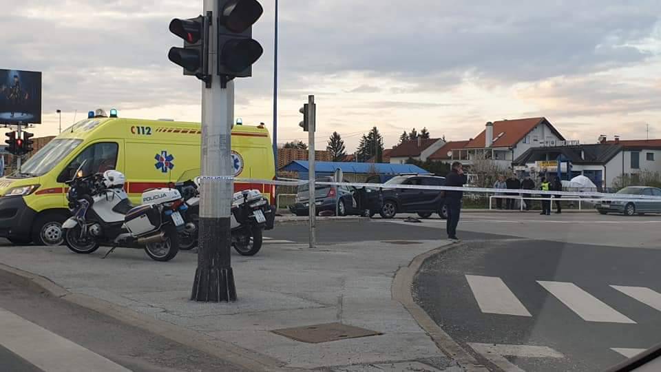 Sudarila su se četiri vozila u Velikoj Mlaki: Čovjek poginuo