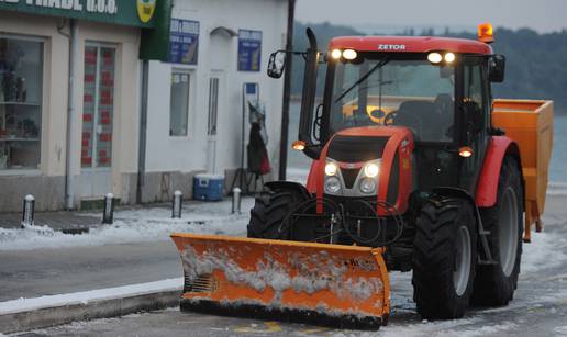 Kaos kod Čakovca: Više od 50 auta 'zaglavilo' zbog poledice